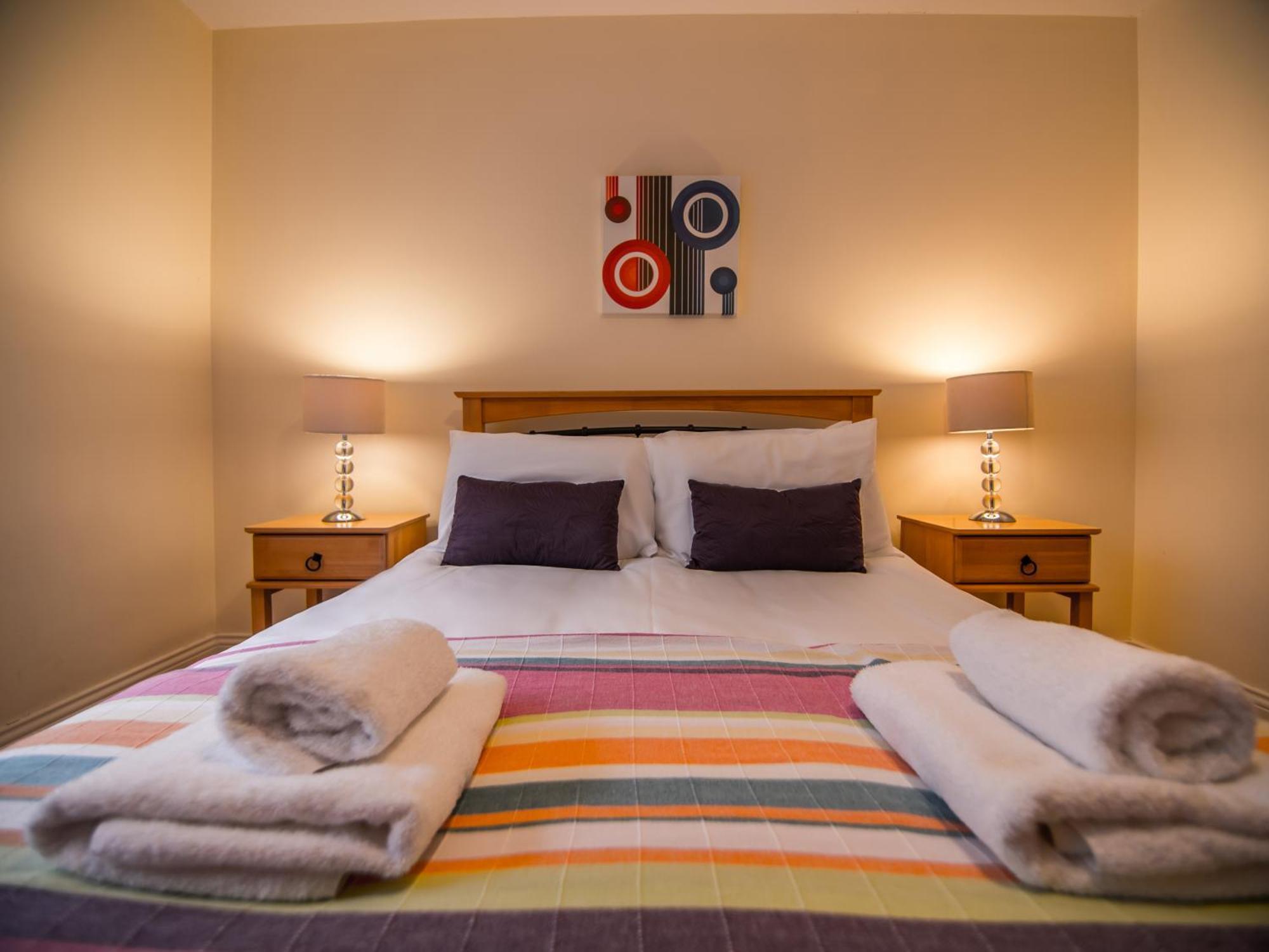 Donegan Court Aparthotel Galway Exteriör bild