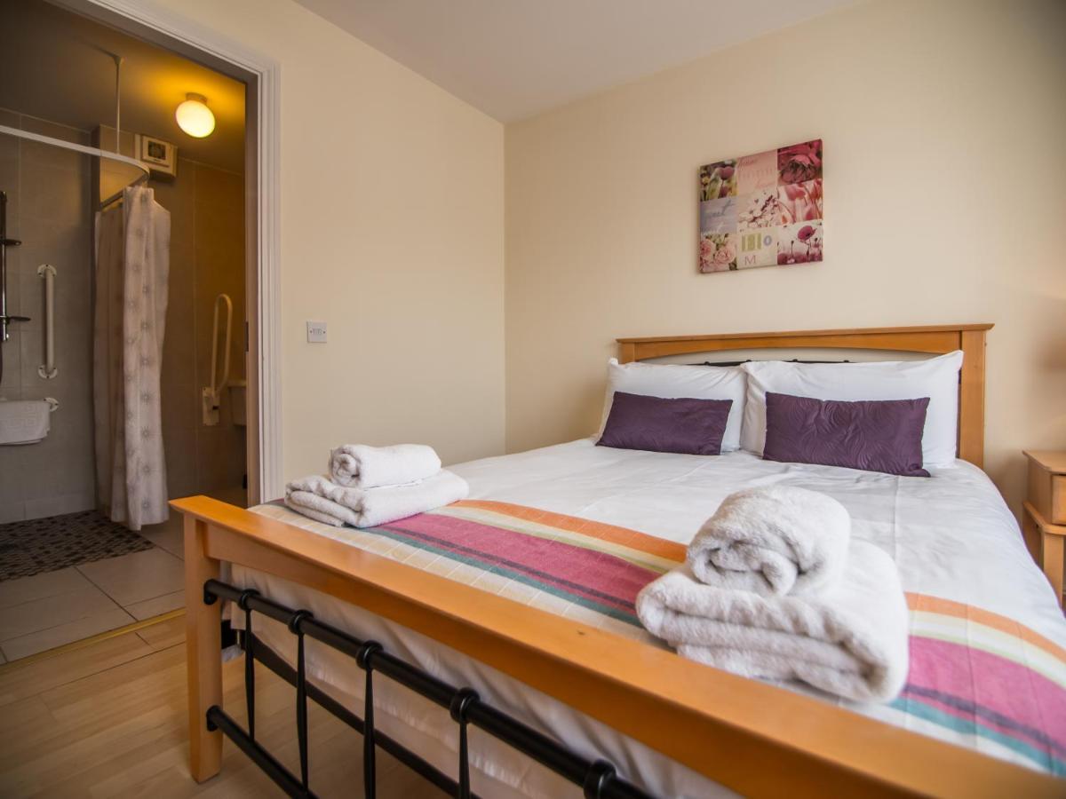 Donegan Court Aparthotel Galway Exteriör bild