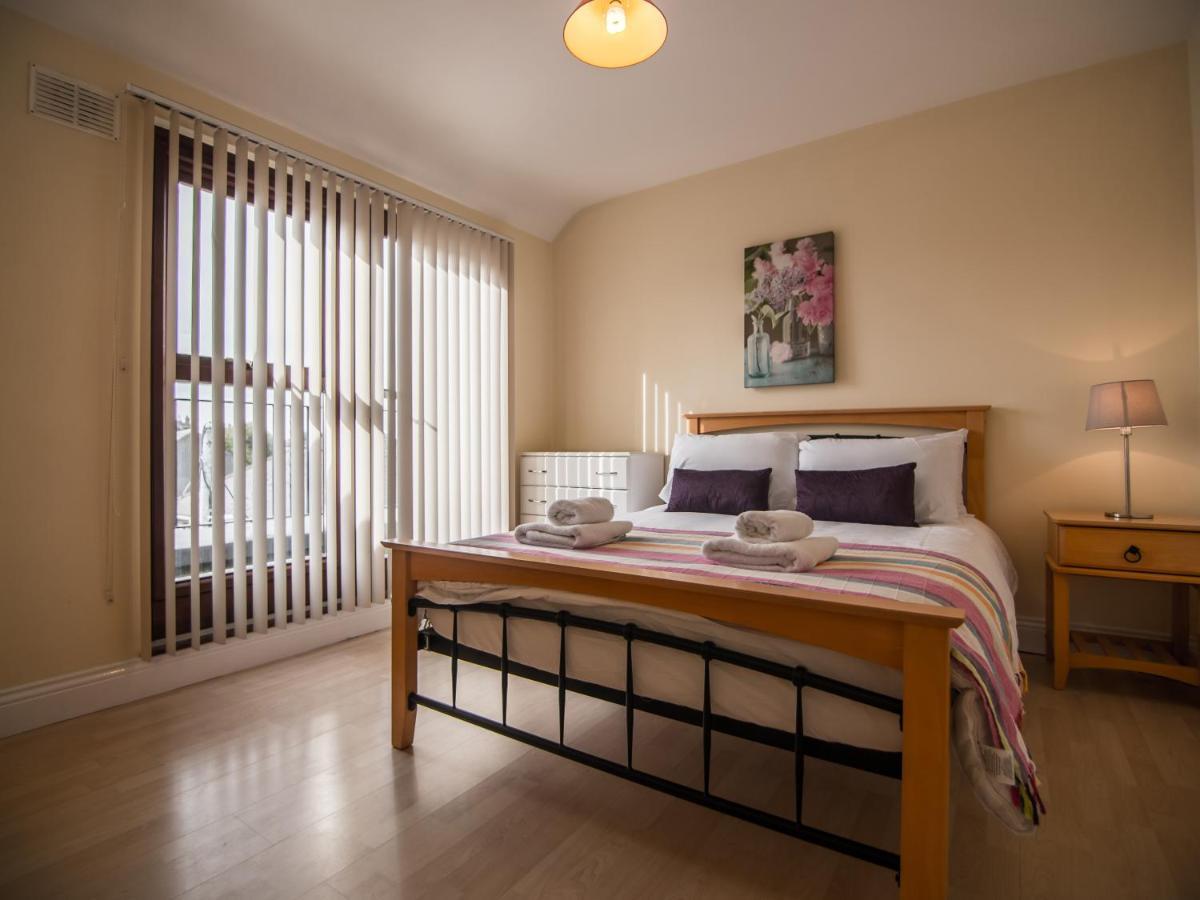 Donegan Court Aparthotel Galway Exteriör bild