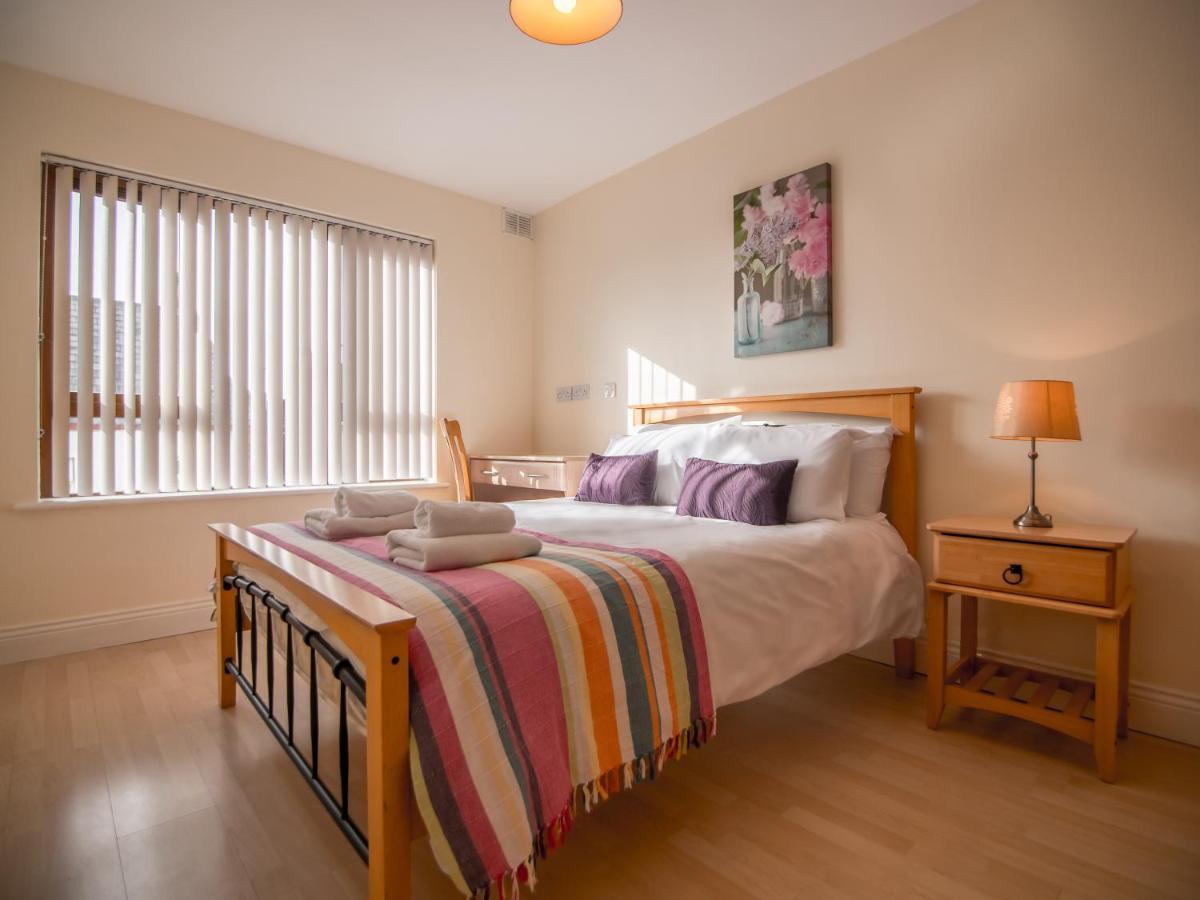 Donegan Court Aparthotel Galway Exteriör bild