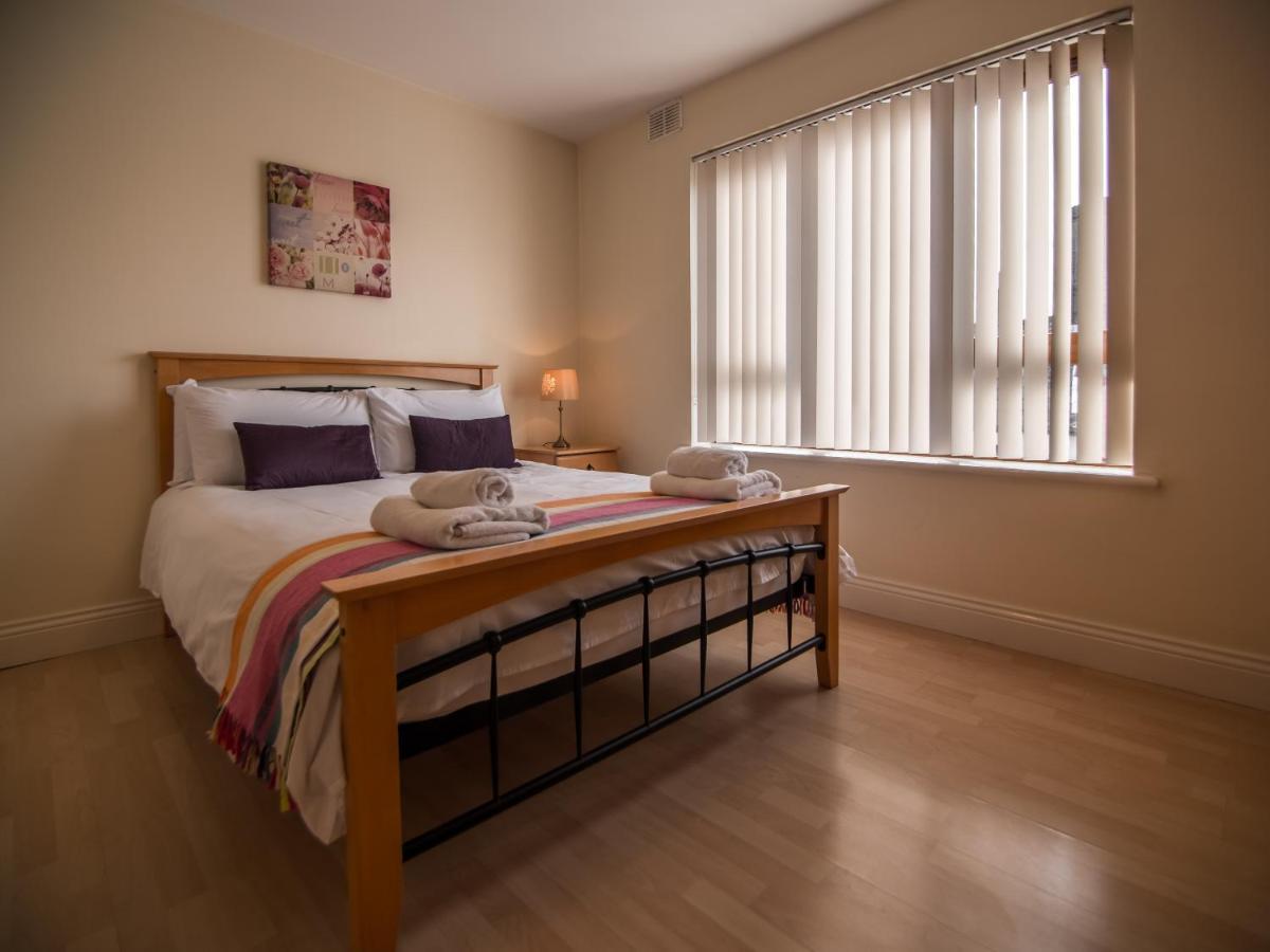 Donegan Court Aparthotel Galway Exteriör bild